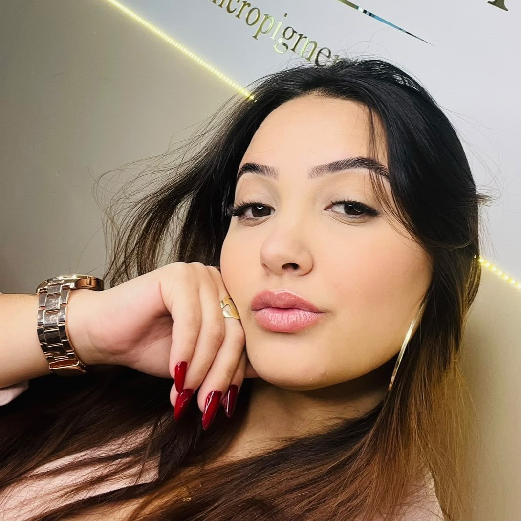 Anna Clara — Lash designer e micropigmentadora